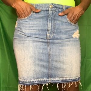 VERY TRENDY 7 for All Mankind Denim Skirt💖